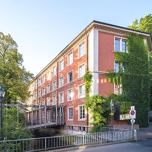 Vandrarhem Youth, Basel